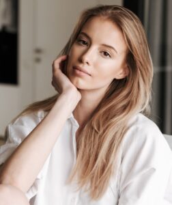 Bild von About Author